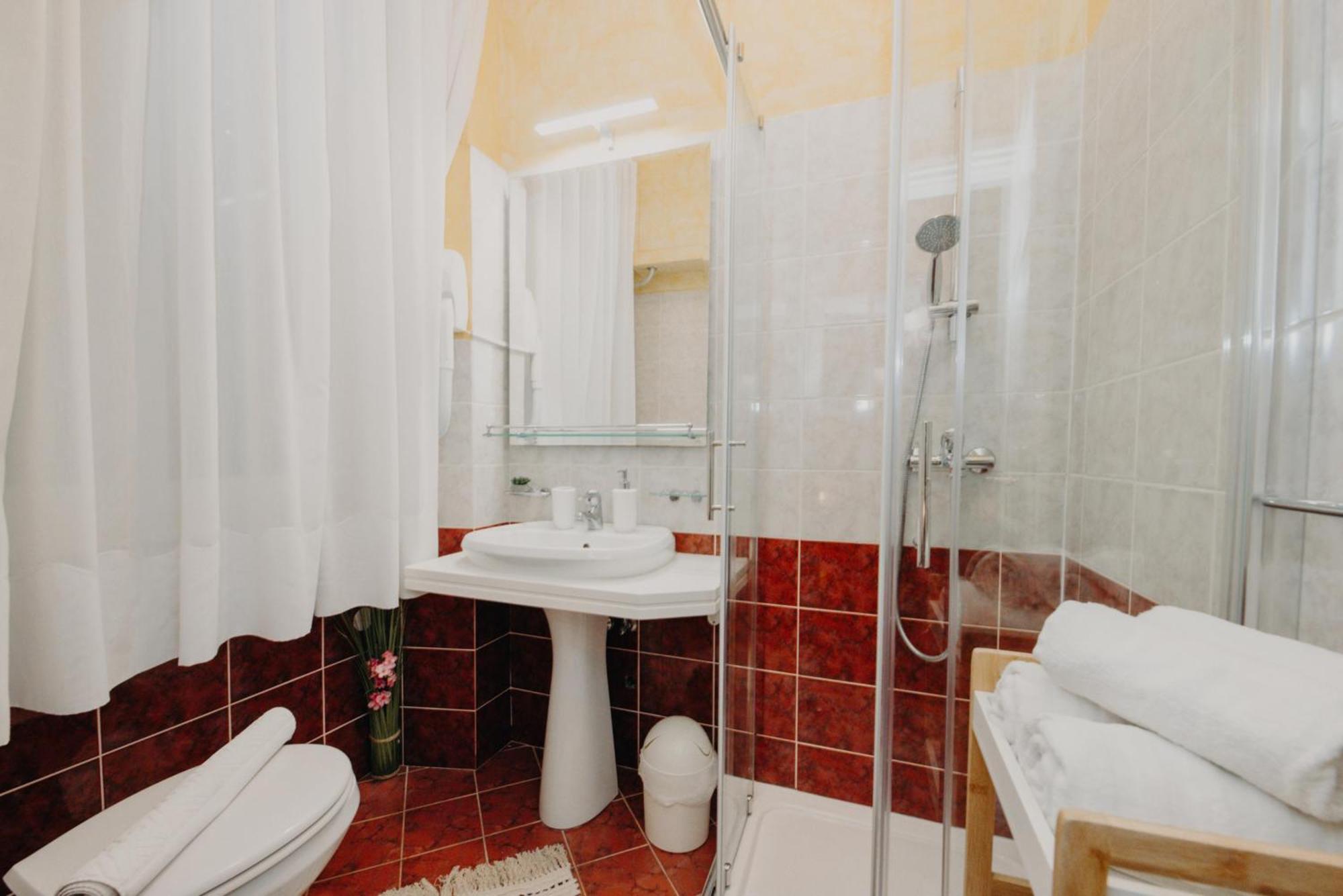 And Rossella 2 Apartment