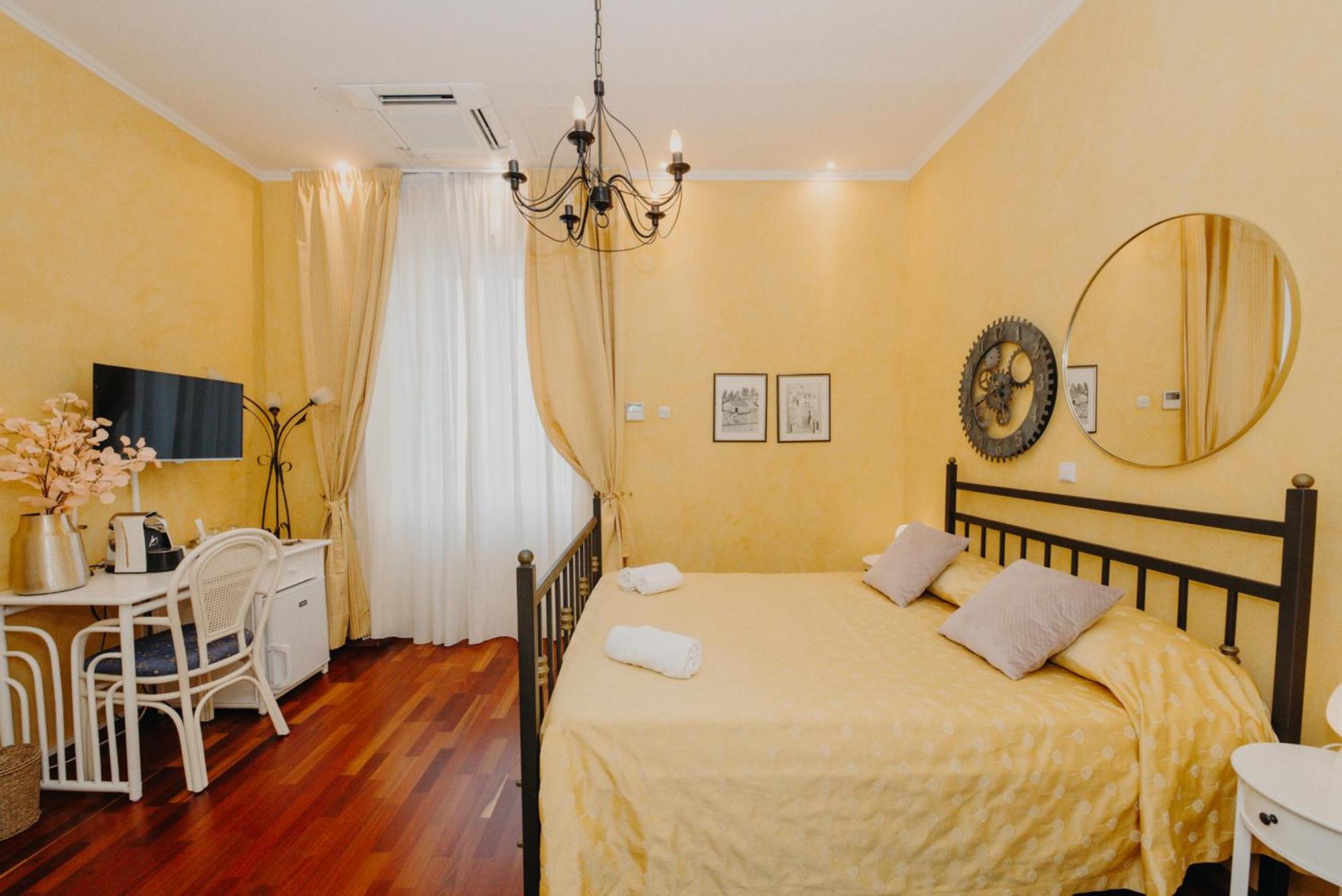 Apartment And Rossella 2