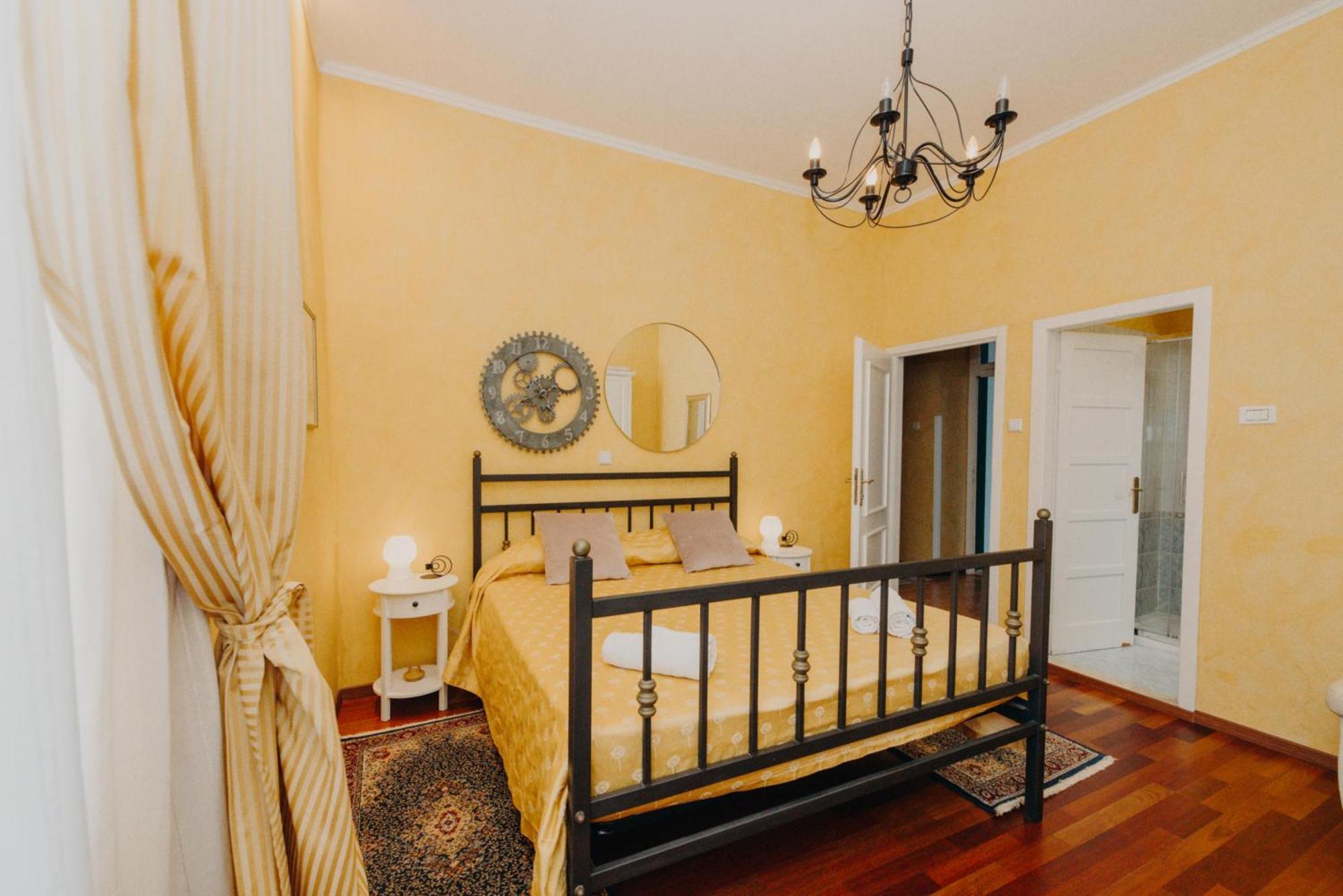 And Rossella 2 Apartment *